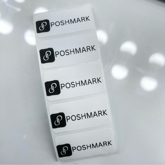 Pack of 100 Labels | Thank You Sticker for Poshmark | Shipping Supplies new - Picture 2 of 3